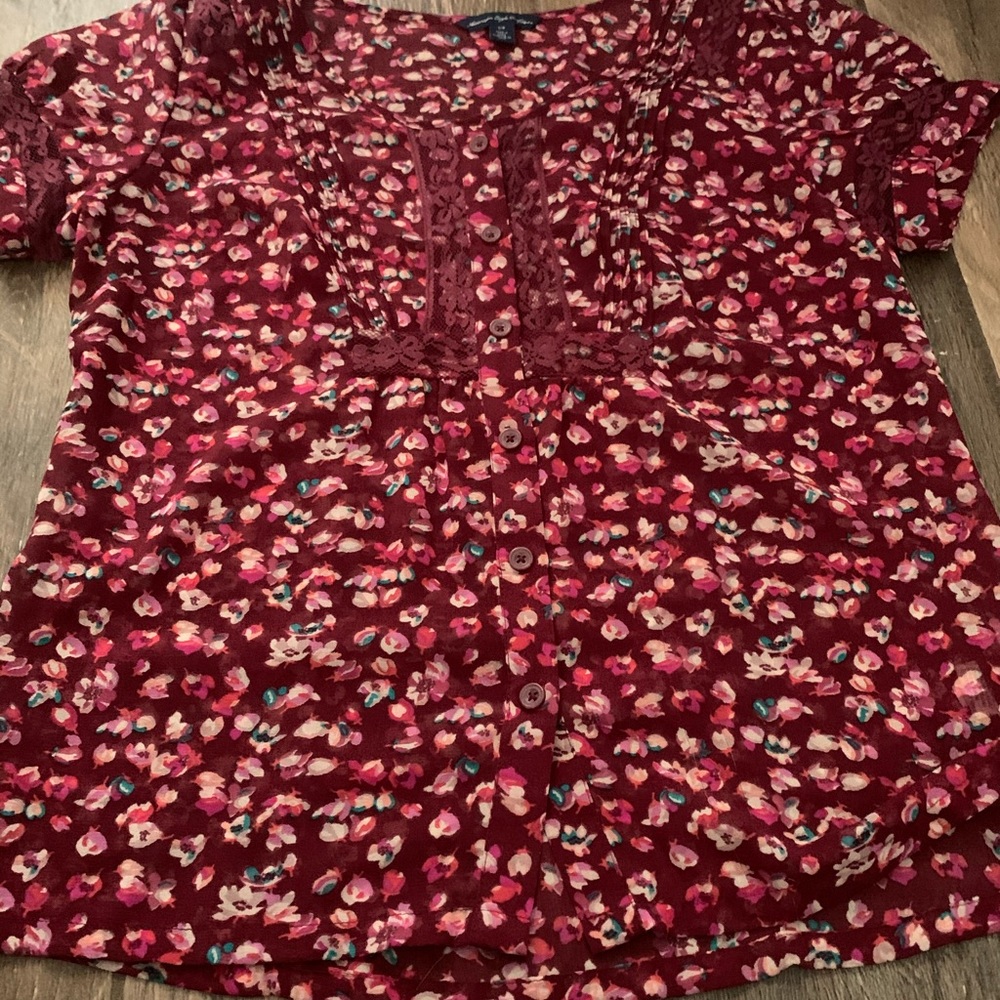 American Eagle Floral Top